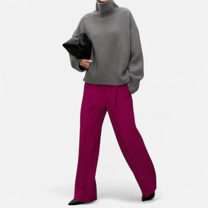 Women's Relaxed Wool Turtleneck Jumper with Ribbed Knit Cuffs